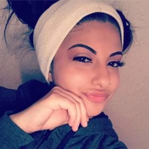 Meet your Posher, Denise